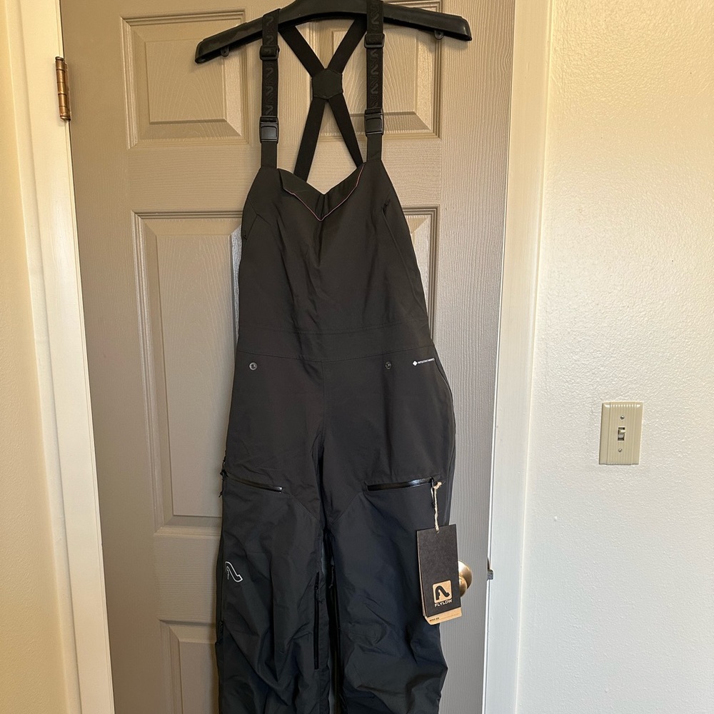 Flylow Moxie snow bibs Women’s Medium NWT